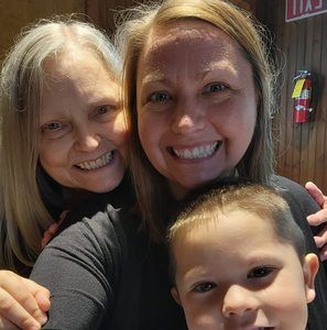 Meet your Posher, Leslie